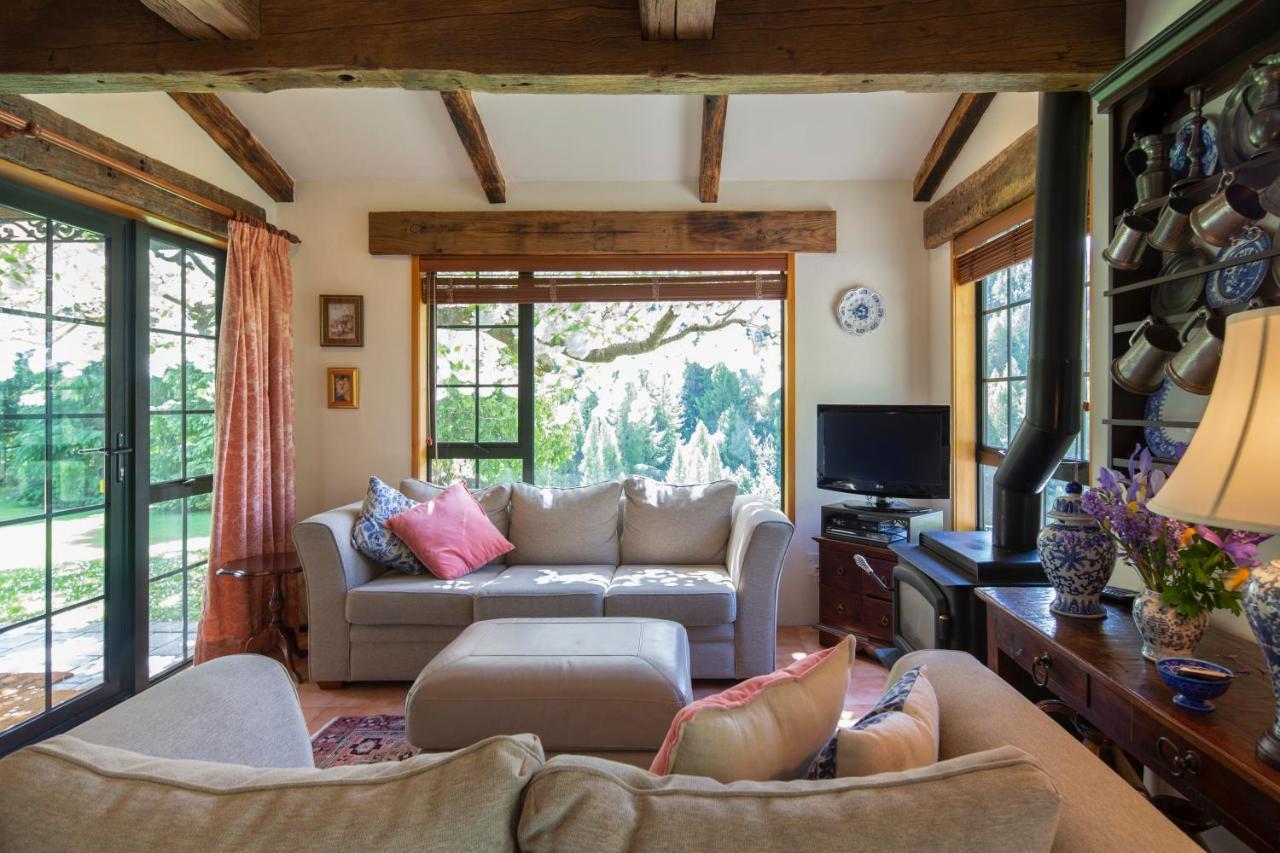 Trelawn Riverside Cottages Arthurs Point Bagian luar foto