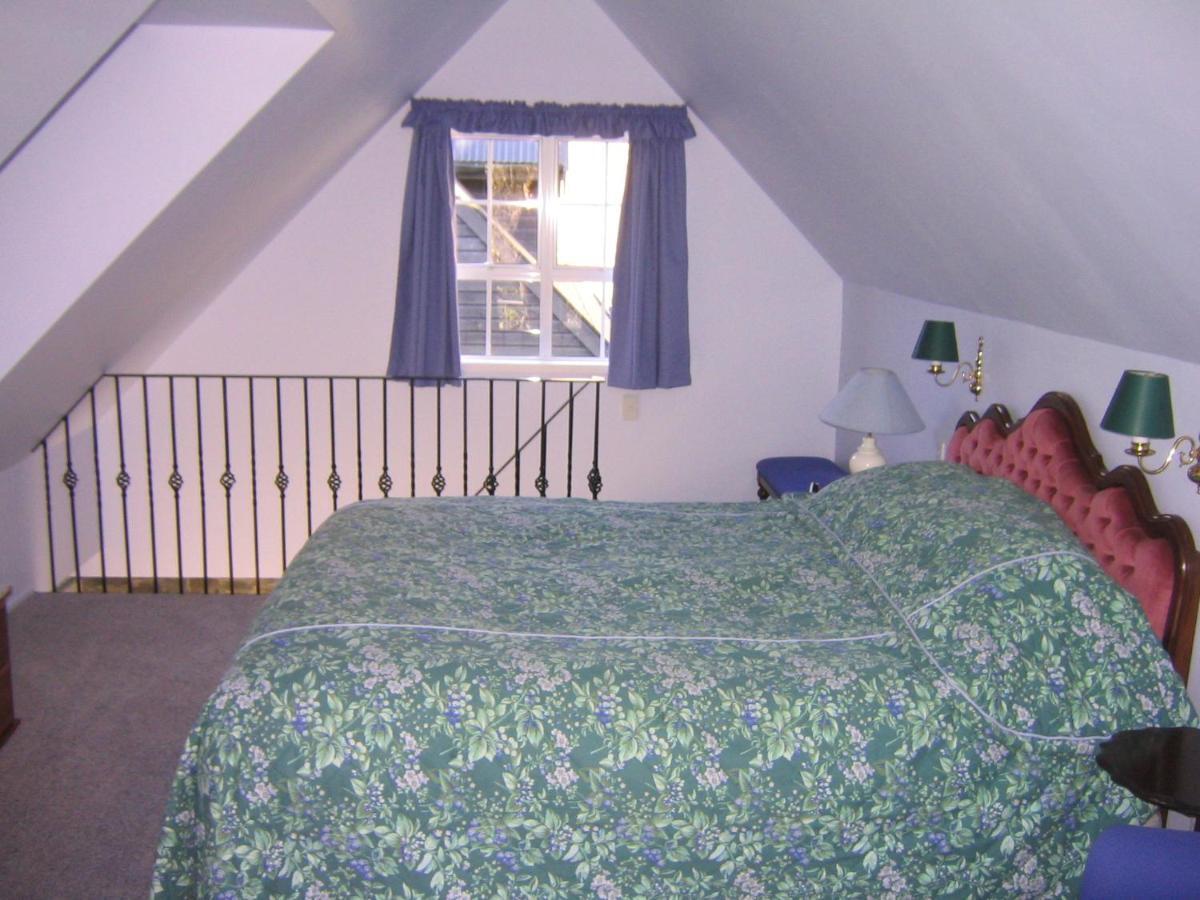 Trelawn Riverside Cottages Arthurs Point Bagian luar foto